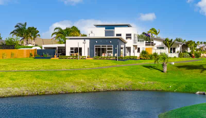14 Mamaku Drive, One Tree Point