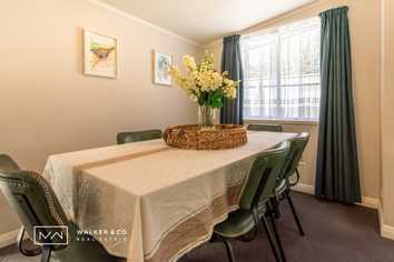 5 Elmslie Road, Pinehaven