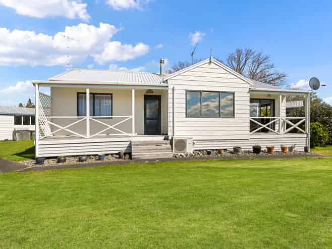 391 Kahikatea Drive, Dinsdale