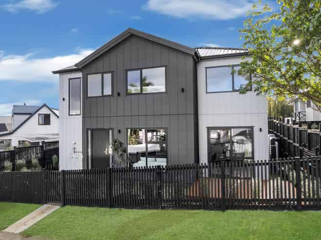 10A Sandgate Avenue, Botany Downs