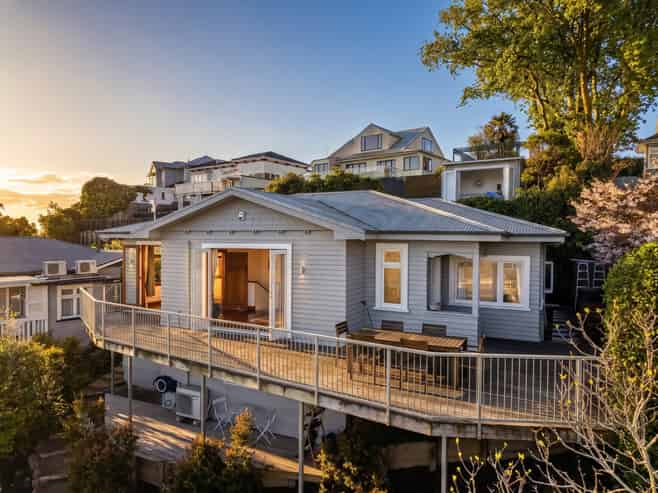 8 Harvey Road, Bluff Hill