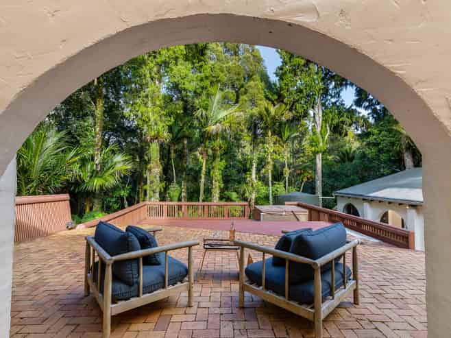 719 Scenic Drive, Henderson Valley