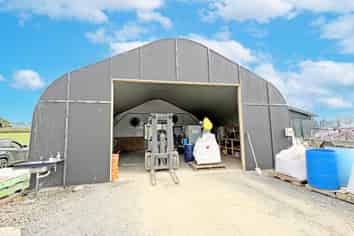 AFFORDABLE SHED AND YARD FOR LEASE
