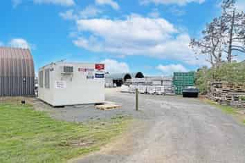 AFFORDABLE SHED AND YARD FOR LEASE
