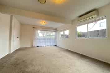 9 Lambrown Drive, Totara Vale