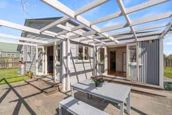 94 Jellicoe Street, Martinborough