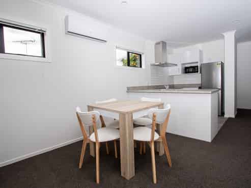 8/17 Lyon Street, Frankton