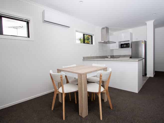 8/17 Lyon Street, Frankton