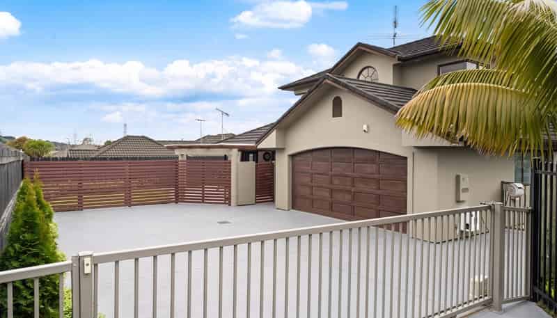 15 Menen Place, The Gardens