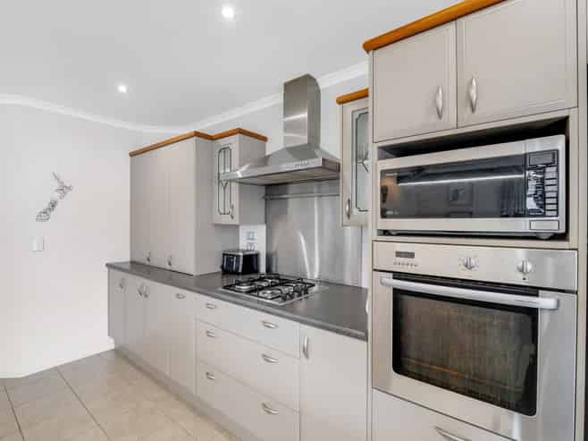 8 Penbury Close, Huntingdon/Lake Hood