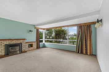 7 Bruce Avenue, Glenview