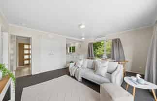 13B Florio Terrace, Tawa