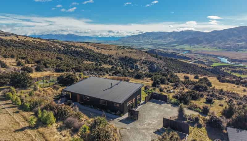 177 Wailana Heights Drive, Queensberry