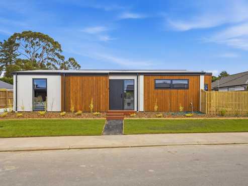 23 Carnaveron Drive, Lincoln