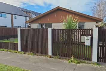 1/126 Bishop Street, Saint Albans