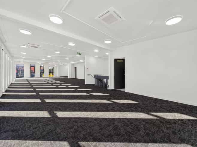 Refurbished City Fringe Office, Showroom & Retail