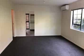 7A Clifton Avenue, Carterton