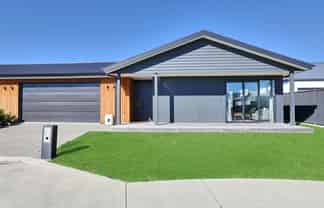 16 Cassin Place, Taradale