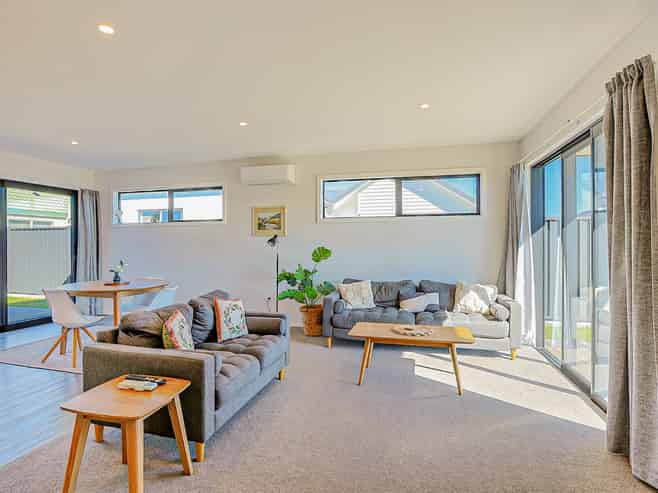 16 Cassin Place, Taradale