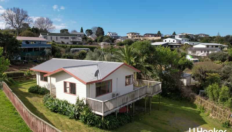 8 Koutunui Road, Athenree