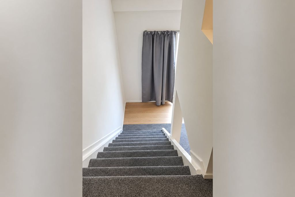 Rural One-Bedroom Cottage 4
