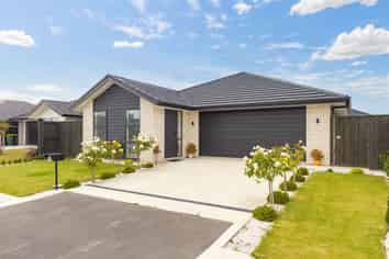 16 Northmoor Boulevard, Rolleston