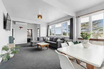 8 Newbury Place, Waitara