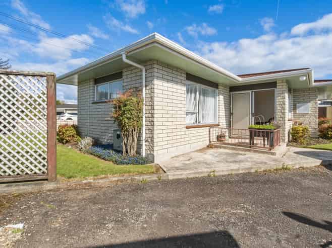 8 Tukapa Street, Westown