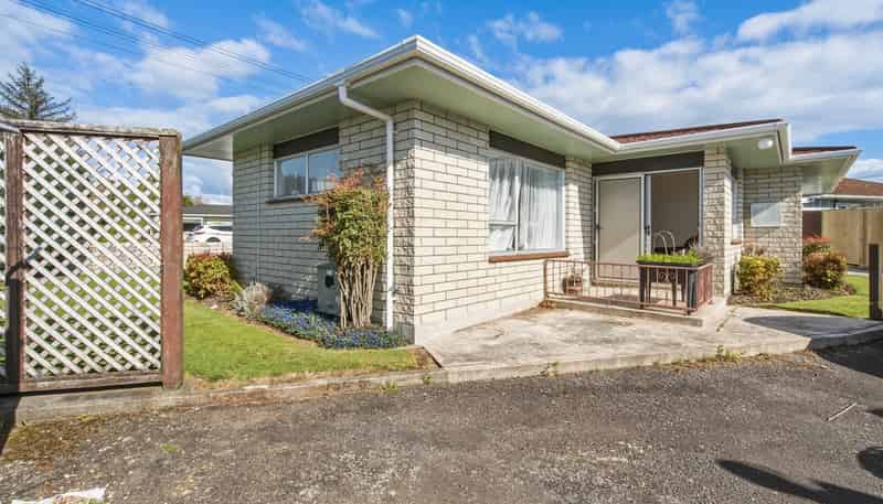 8 Tukapa Street, Westown