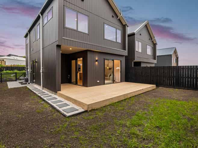 10 Ara Taha Crescent, Orewa