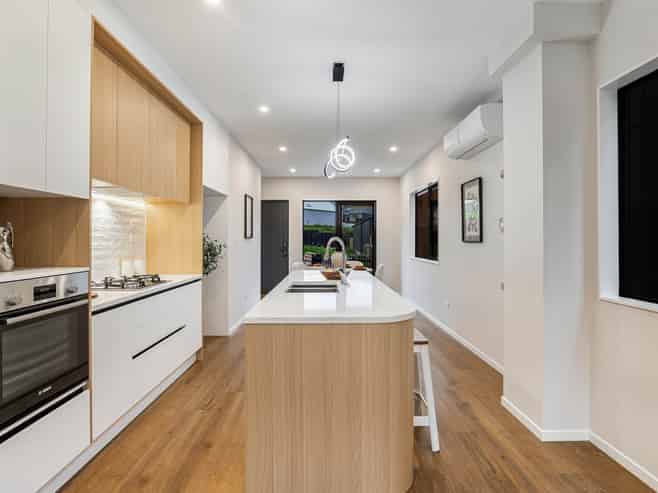 10 Ara Taha Crescent, Orewa
