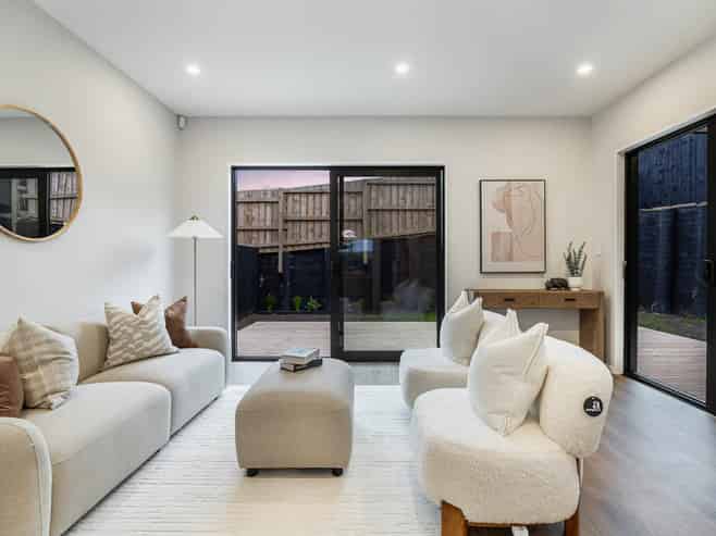 10 Ara Taha Crescent, Orewa