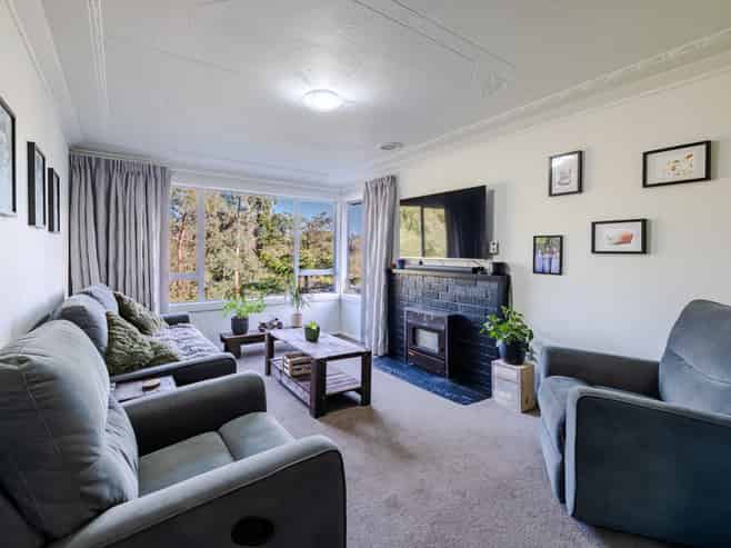 25 Winifred Street, Concord