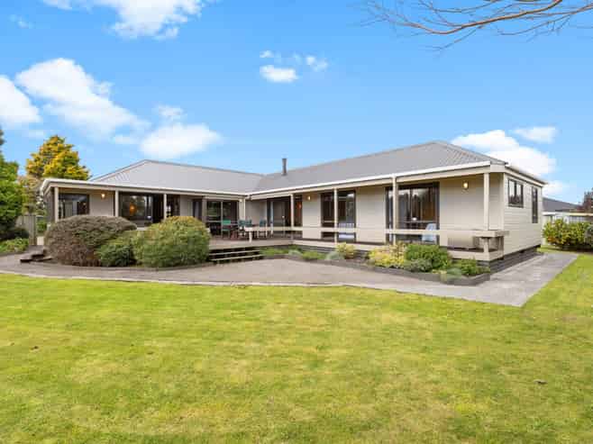 14 Parfitt Place, Ngatea