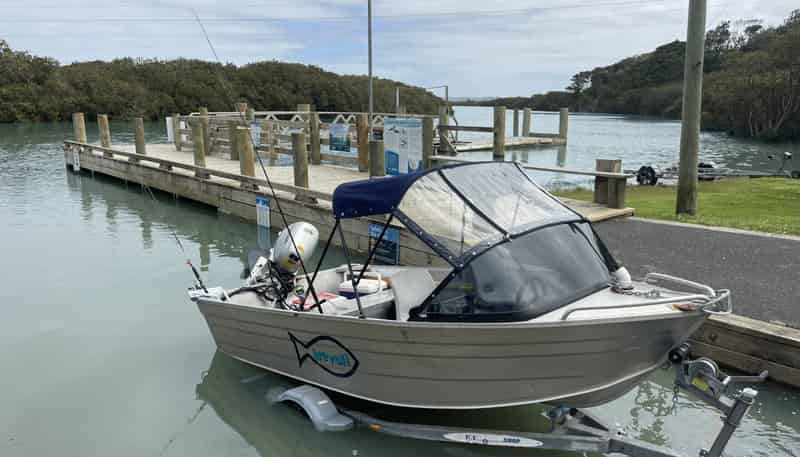 3637. Kaipara Coast Highway, Glorit