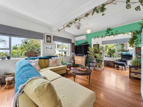 28 Tasman View Road, Bethells Beach