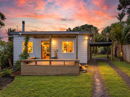 28 Tasman View Road, Bethells Beach