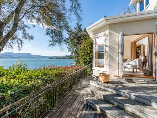 1 Howard Street, Macandrew Bay
