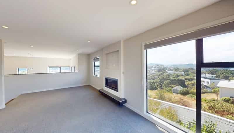 1 Lyons Crescent, Strathmore Park