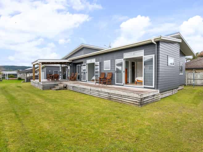 120 Seabreeze Lane, Whangamata