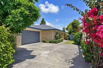 Te Moana Road , Waikanae
