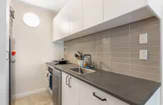 42/70 Hobson Street, Thorndon