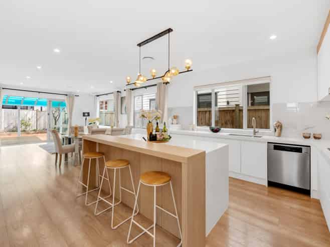 76 Castlebane Drive, Flat Bush