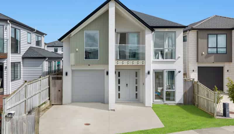 76 Castlebane Drive, Flat Bush