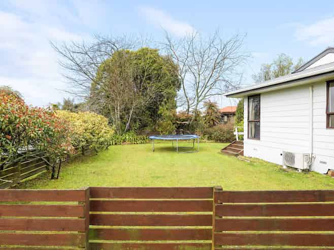 6 Luke Place, Fairy Springs