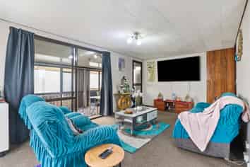 2/63 Othello Drive, Clover Park