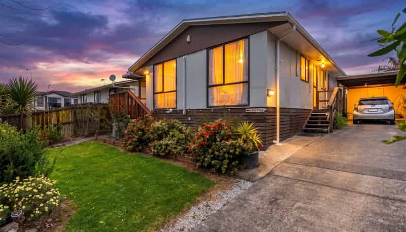 2/63 Othello Drive, Clover Park