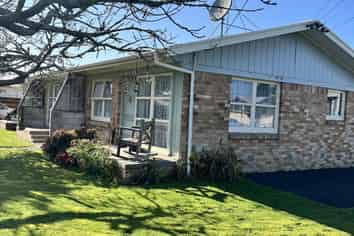 2/69 May Street, Hamilton East