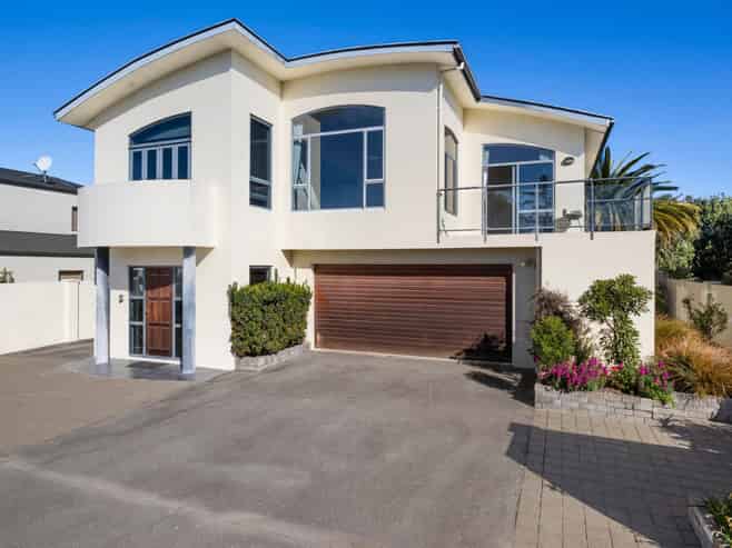 12 Waterlea Green, Mayfield