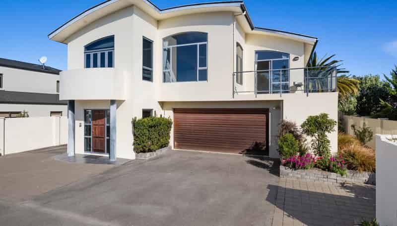 12 Waterlea Green, Mayfield